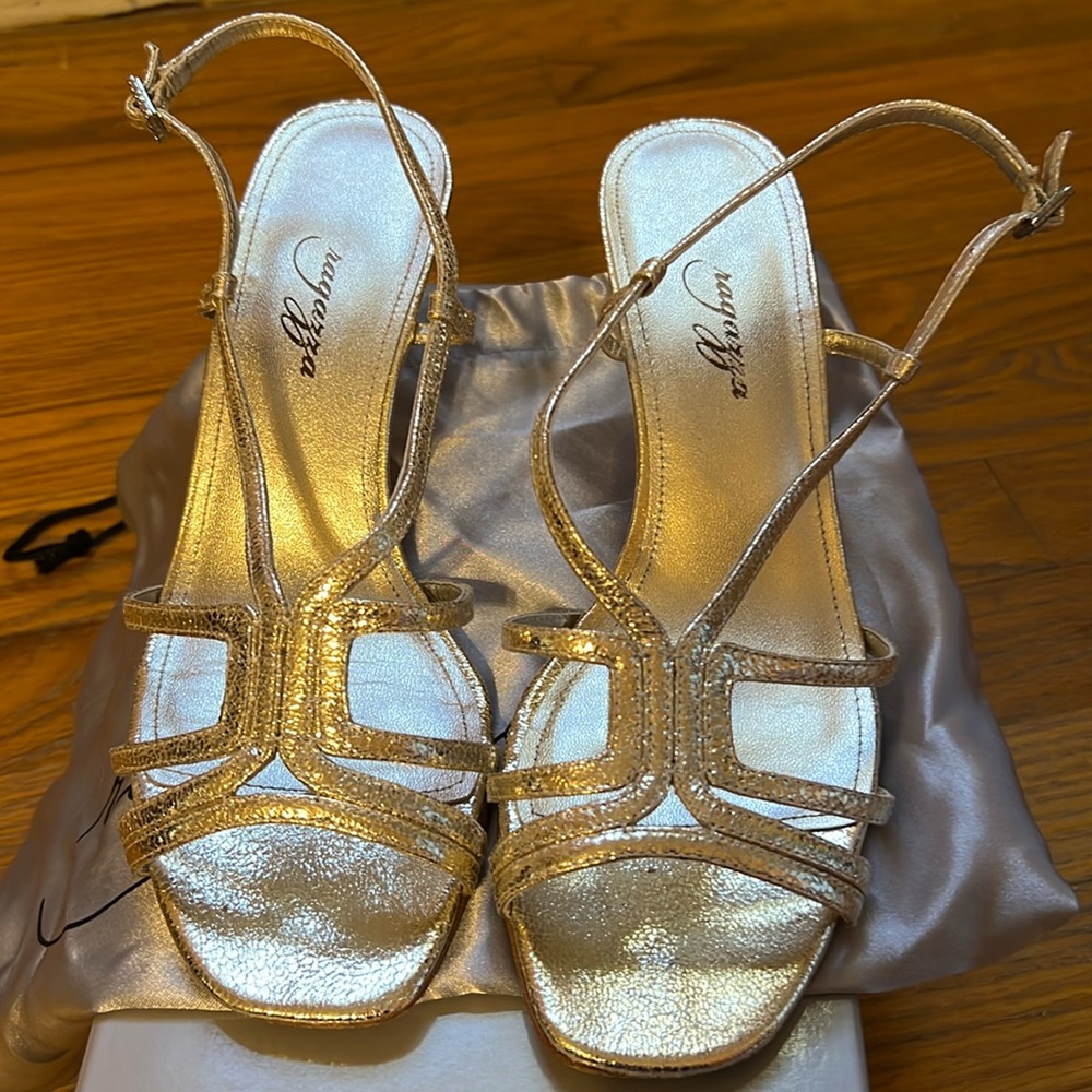Ragazza gold evening shoe